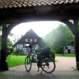 2606H 006 Das Gastliche Dorf